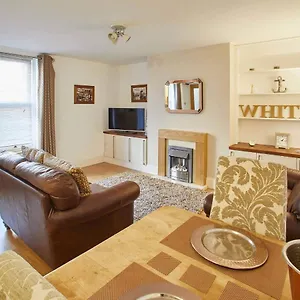  Apartment Host & - Rock Pipit United Kingdom