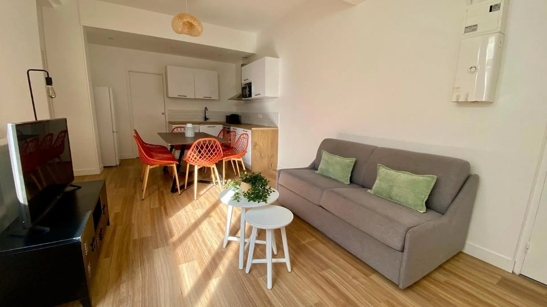 Pois3Ouest - Vast Apartment At Poissonniere 8P Paris